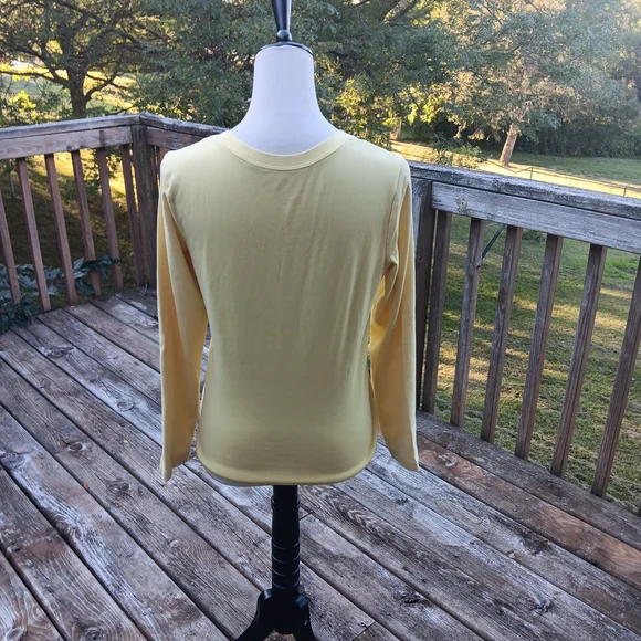 Chico's Soft Yellow Long Sleeve Top, Size 1 - Picture 3 of 4